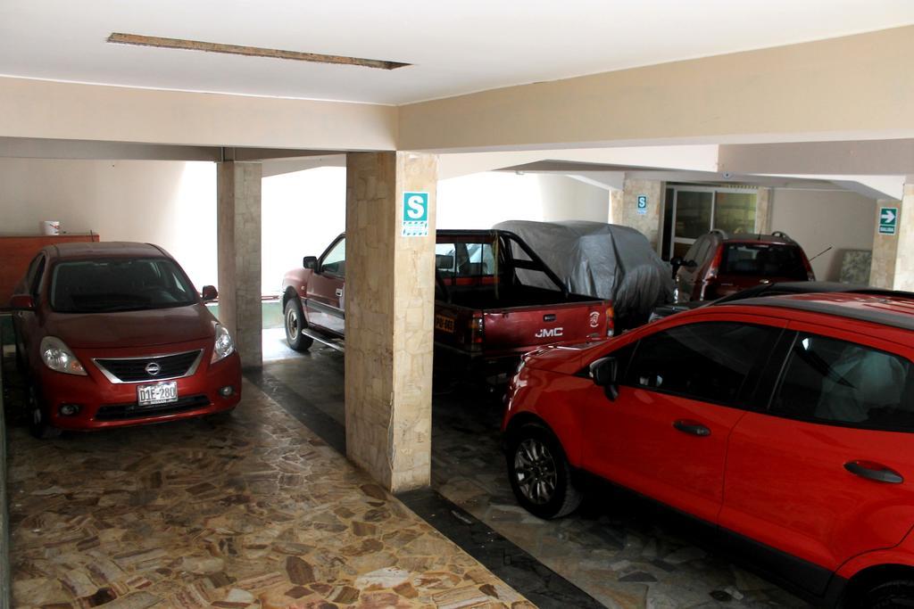 Hotel El Principe Lima Bagian luar foto